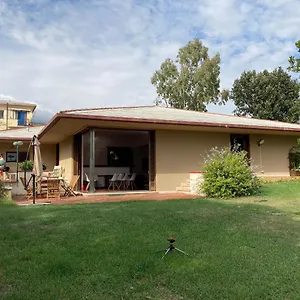 villa-quadrifoglio.hotelitalianriviera.com/