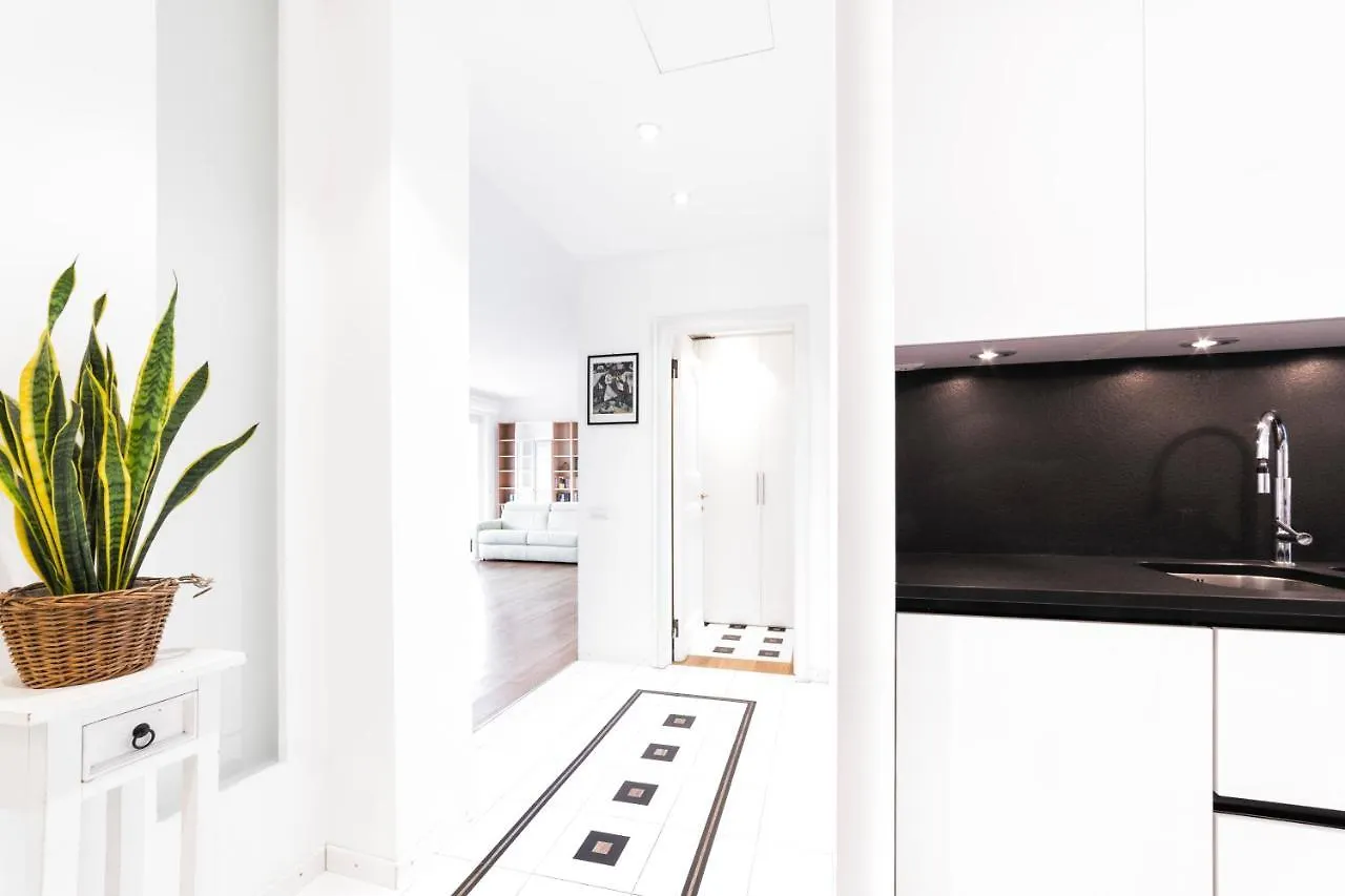 Loreto Elegant Flat Milano Italia